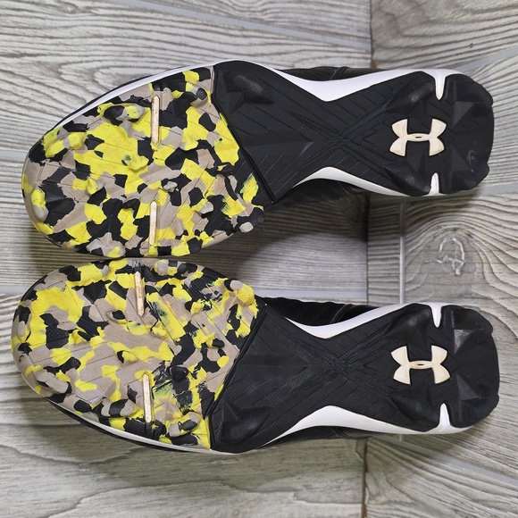 Under Armour Harper 3 Mid RM Baseball Cleats Black and White Kids 6 Youth - Picture 8 of 12